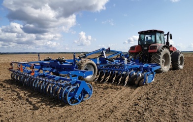 Почвообрабатывающий агрегат АДС-6 Дисковый агрегат